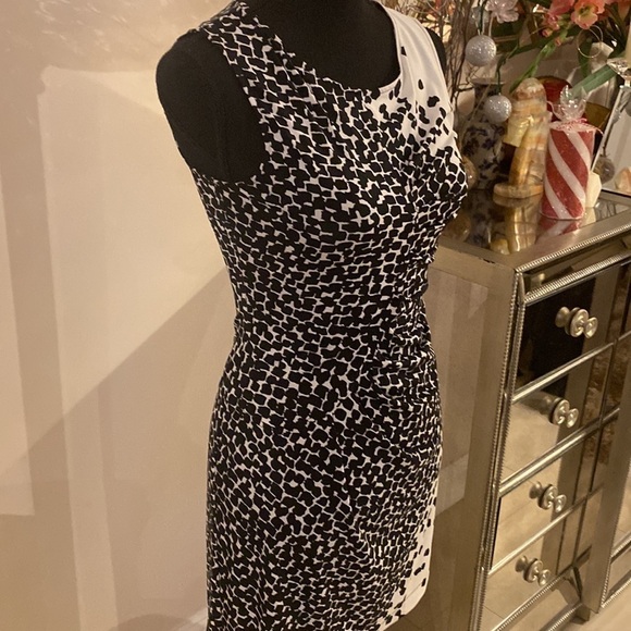 𝅺BCBGMAXAZRIA dress size XXS - Picture 4 of 9